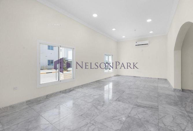 53424327 - Property Image 2