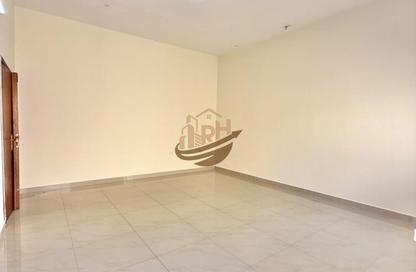 Apartment - Studio - 1 for rent in Muaither North - Muaither Area - Doha