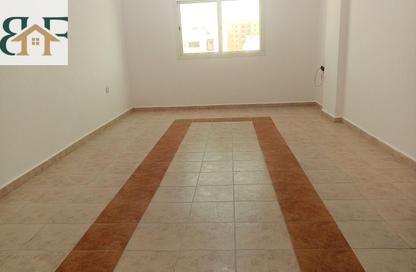 Apartment - 2 Bedrooms - 2 Bathrooms for rent in Al Mansoura - Doha