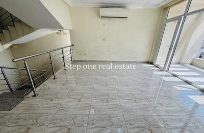 Villa - 4 Bedrooms - 5 Bathrooms for rent in Wadi Al Shaheeniya Street - Ain Khaled - Doha