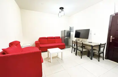 شقة - 2 غرف نوم - 2 حمامات للايجار في منتزه 7 - المنتزه - الدوحة