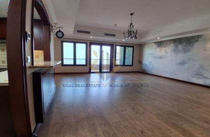 Apartment - 3 Bedrooms - 4 Bathrooms for rent in West Bay - West Bay - Doha