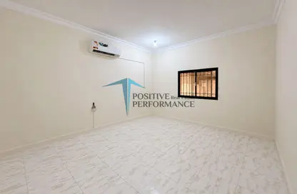 Apartment - 1 Bathroom for rent in Fereej Kulaib - Doha