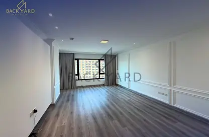 Apartment - 1 Bedroom - 2 Bathrooms for rent in West Porto Drive - Porto Arabia - The Pearl Island - Doha