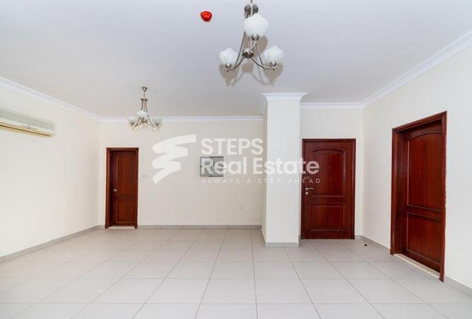 58043131 - Property Main Image