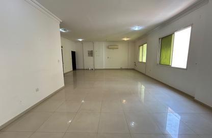 Apartment - 4 Bedrooms - 4 Bathrooms for rent in Muntazah 10 - Al Muntazah - Doha Apartment - 4 Bedrooms - 4 Bathrooms for rent in Muntazah 10 - Al Muntazah - Doha
