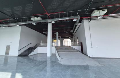 Show Room - Studio - 2 Bathrooms for rent in New Salata - Salata - Doha