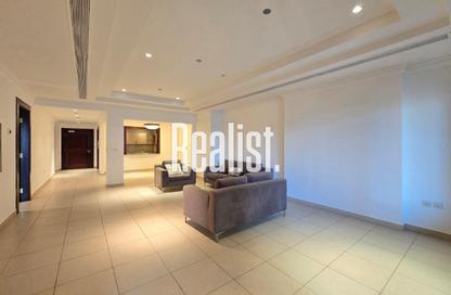 Apartment - 1 - 2 for sale in West Porto Drive - Porto Arabia - The Pearl Island - Doha