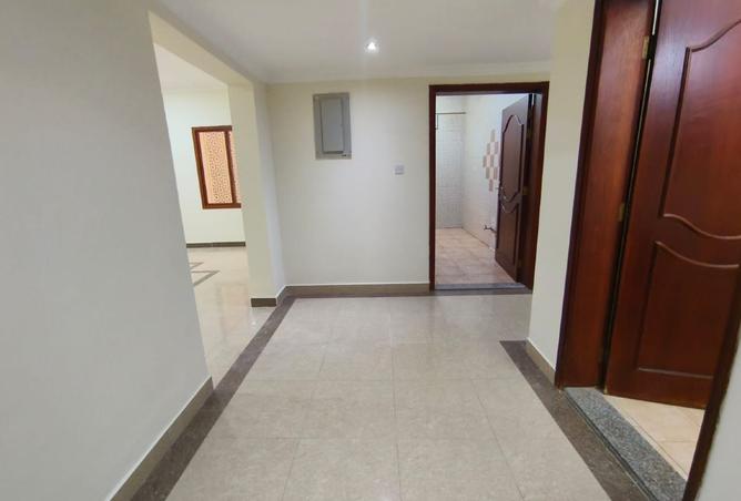 60109835 - Property Image 3