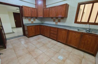 Apartment - 3 Bedrooms - 3 Bathrooms for rent in Al Zubair Bakkar Street - Al Sadd - Doha