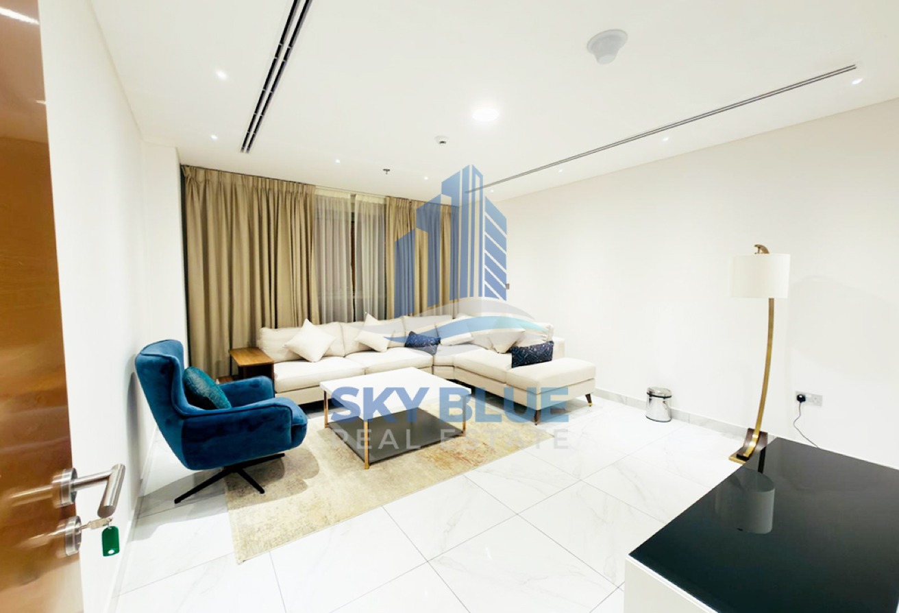 Luxurious 4 BHK Apartment in West Bay with Majlis