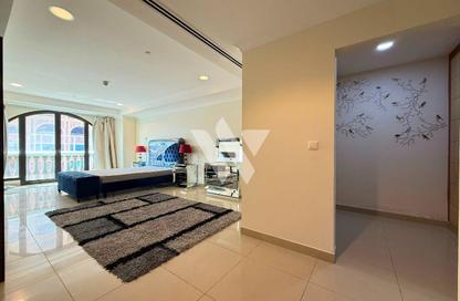 Apartment - 1 Bedroom - 2 Bathrooms for rent in West Porto Drive - Porto Arabia - The Pearl Island - Doha Apartment - 1 Bedroom - 2 Bathrooms for rent in West Porto Drive - Porto Arabia - The Pearl Island - Doha