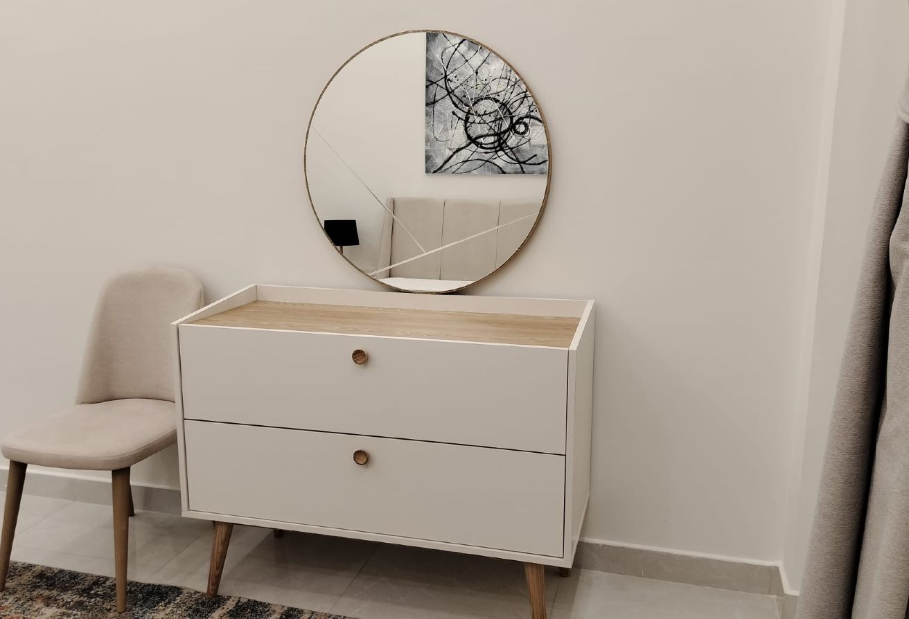 Cozy 1 BHK I FF I Including Cooling I Fox hill S thumbnail 11