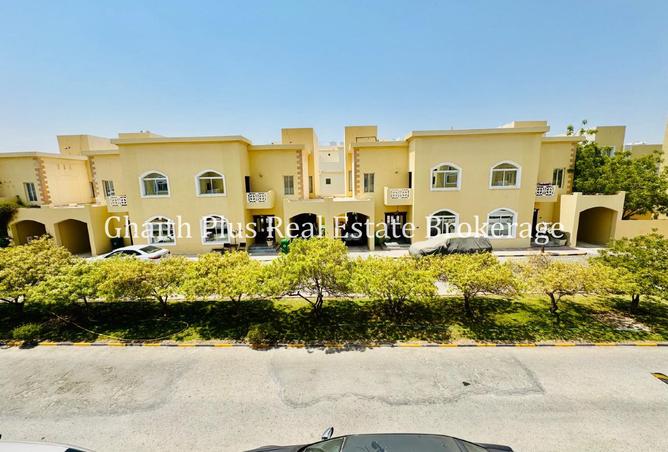 983765 - Property Image 2