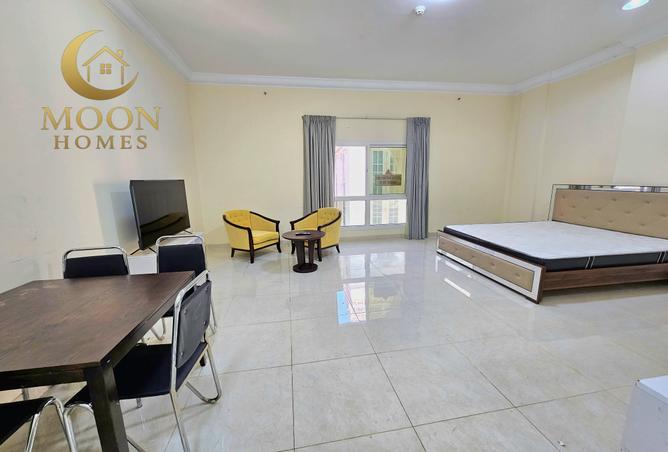 1004500 - Property Image 3