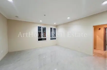 Apartment - 2 Bedrooms - 2 Bathrooms for rent in Fereej Kulaib - Doha
