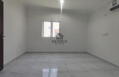 Apartment - 2 Bedrooms - 2 Bathrooms for rent in Tadmur Street - Old Airport Road - Doha