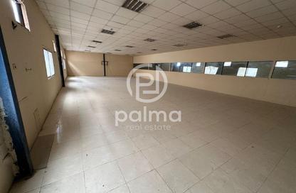 Warehouse - Studio - 7+ Bathrooms for rent in Industrial Area 5 - Industrial Area - Industrial Area - Doha