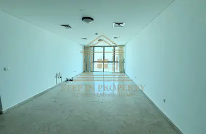 Apartment - 2 Bedrooms - 4 Bathrooms for rent in Zig Zag Tower A - Zig Zag Towers - West Bay - Doha