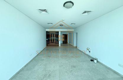 Apartment - 2 Bedrooms - 4 Bathrooms for rent in Zig Zag Tower A - Zig Zag Towers - West Bay - Doha