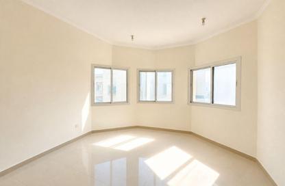 Villa - 4 Bedrooms - 4 Bathrooms for rent in Souk Al gharaffa - Al Gharrafa - Doha