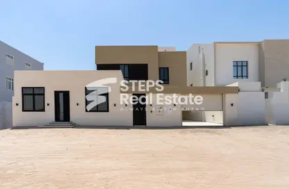 Villa - 6 Bedrooms - 7 Bathrooms for sale in Al Hanaa Street - Al Gharrafa - Doha
