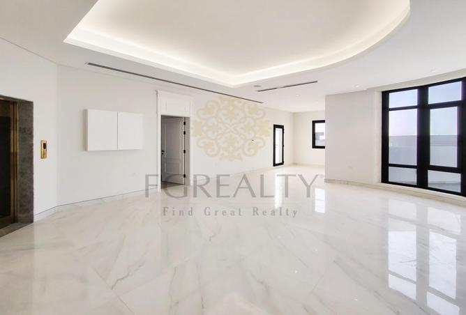 54443360 - صورة العقار 2