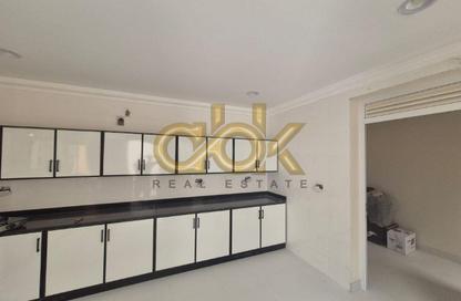 Apartment - 7+ Bedrooms - 7+ Bathrooms for sale in Al Gharrafa - Al Gharrafa - Doha