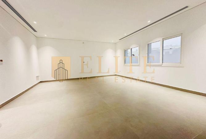 986022 - Property Image 2