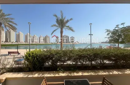 شقة - 2 غرف نوم - 2 حمامات للايجار في فيفا غرب - فيفا بحرية - جزيرة اللؤلؤة - الدوحة