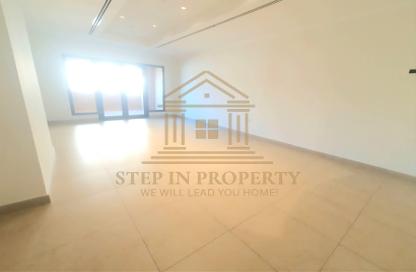 Apartment - 1 Bedroom - 2 Bathrooms for rent in Porto Arabia Townhouses - Porto Arabia - The Pearl Island - Doha