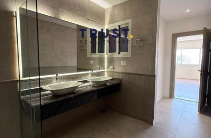 Villa - 7+ Bedrooms - 6 Bathrooms for rent in Izghawa - Izghawa - Doha
