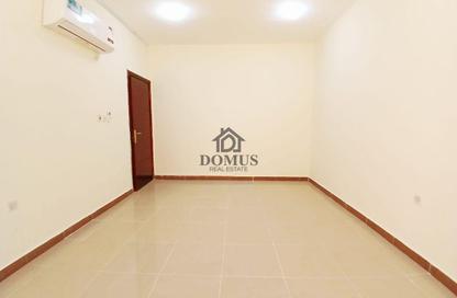 Apartment - 1 Bedroom - 1 Bathroom for rent in Thabit Bin Zaid Street - Al Mansoura - Doha
