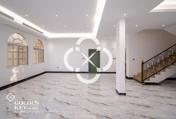 54491223 - Property Image 3