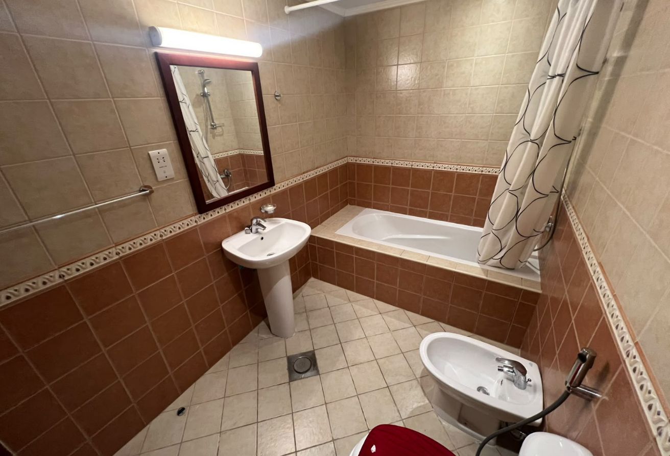 Cheapest 2bhk furnished with marina view onky 9200 thumbnail 6