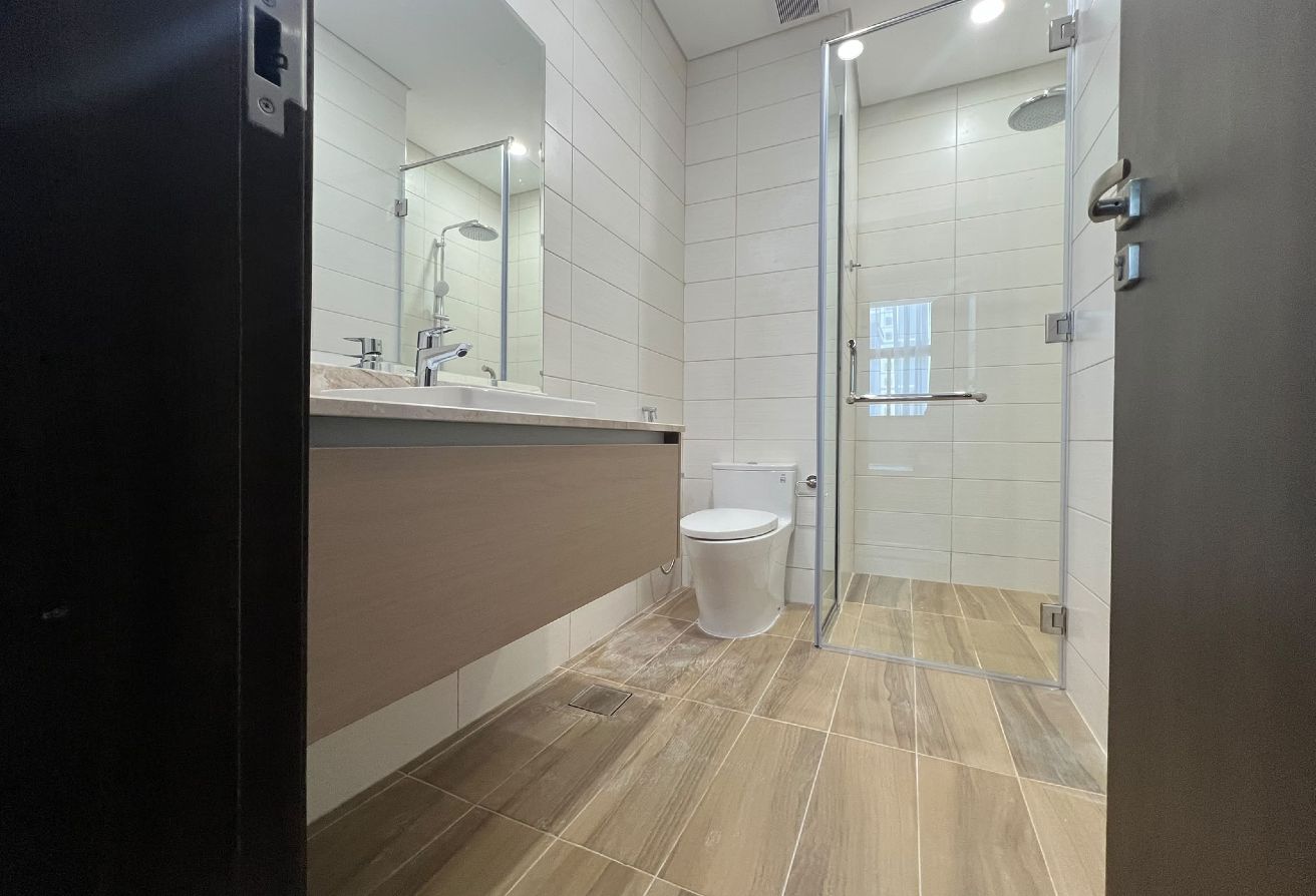 TWO BHK |FULLY FURNISHED|+ GRAND TERRACE IN LUSAIL thumbnail 6