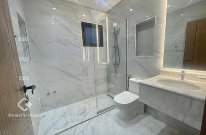مجمع سكني - 5 غرف نوم - 5 حمامات للايجار في طريق سلوى - العزيزية - الدوحة
