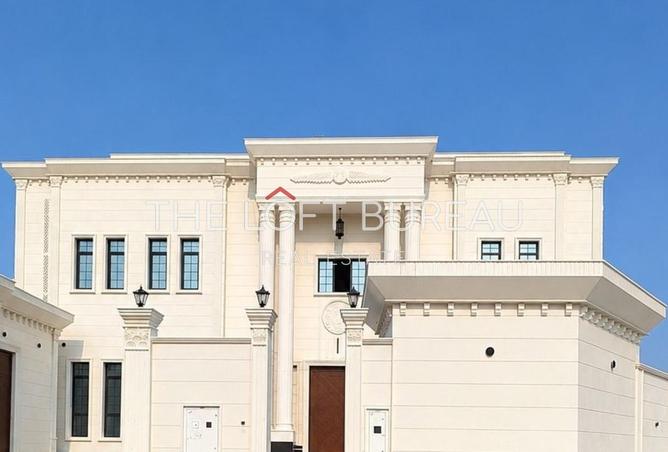 فيلا للبيع 9 غرف نوم في روضة الحمامة