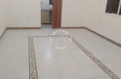 شقة - غرفة نوم - 1 حمام للايجار في القرية الشرقية - العزيزية - العزيزية - الدوحة