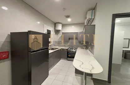 شقة - 3 غرف نوم - 3 حمامات للايجار في شارع النصر - النصر - الدوحة