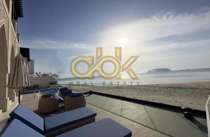 Villa - 5 Bedrooms - 7 Bathrooms for rent in La Plage South - La Plage - The Pearl Island - Doha