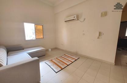 Apartment - 2 Bedrooms - 1 Bathroom for rent in EB12 - Fereej Bin Mahmoud North - Fereej Bin Mahmoud - Doha