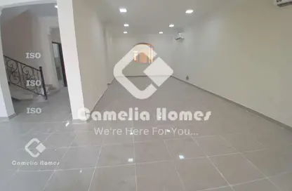 مجمع سكني - 4 غرف نوم - 5 حمامات للايجار في شارع وادي الشاهينيا - عين خالد - الدوحة