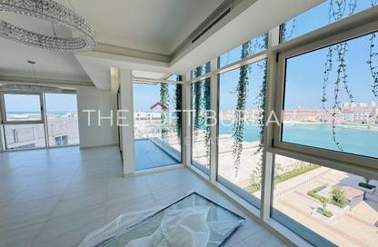 Apartment - 2 Bedrooms - 4 Bathrooms for sale in Crystal Residence - Gewan Island - The Pearl Island - Doha