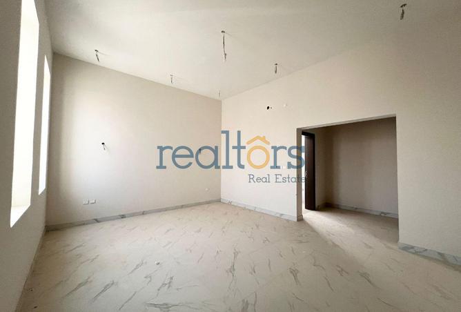 51382923 - Property Image 3