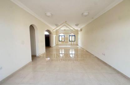 Villa - 4 Bedrooms - 5 Bathrooms for rent in Al Luqta - Al Luqta - Doha Villa - 4 Bedrooms - 5 Bathrooms for rent in Al Luqta - Al Luqta - Doha