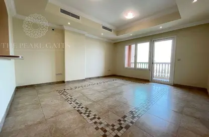 Apartment - 2 Bedrooms - 3 Bathrooms for rent in East Porto Drive - Porto Arabia - The Pearl Island - Doha