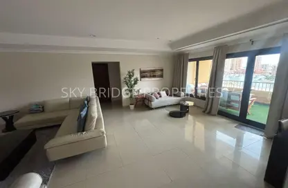 Apartment - 2 Bedrooms - 3 Bathrooms for rent in Regency Pearl 1 - The Pearl Island - Doha