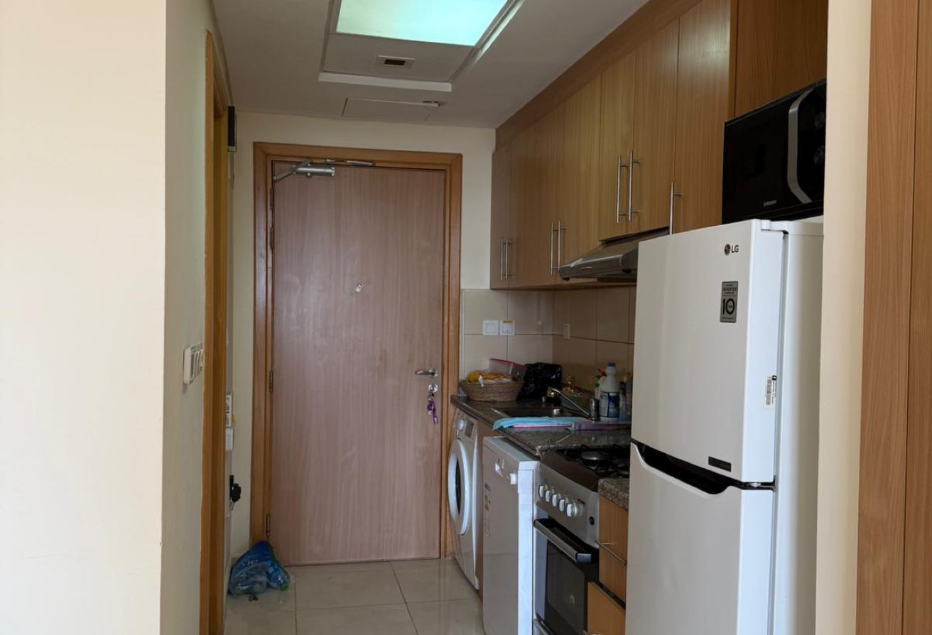 BEAUTIFUL STUDIO FULLY FURNISHED IN FOXHILLS thumbnail 10