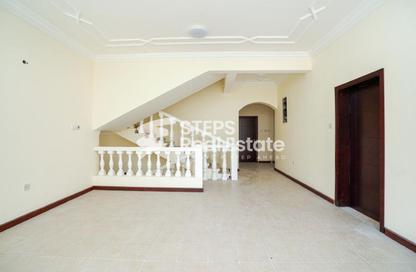 Villa - 4 Bedrooms - 4 Bathrooms for rent in Al Maamoura - Al Maamoura - Doha